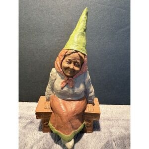 Tom Clark Gnome ELIZABETH Figurine #81 Sitting On Bench  ‎ 1984